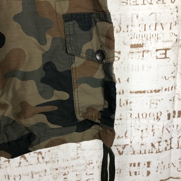 South Pole Camo Cargo Shorts W/Belt - Picture 2 of 5